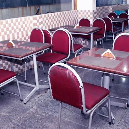 Hotel Metro Park Chennai Zewnętrze zdjęcie