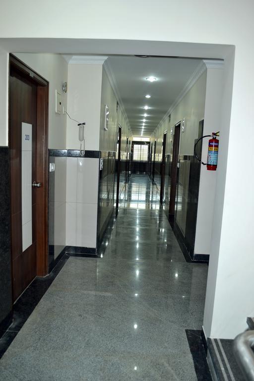 Hotel Metro Park Chennai Zewnętrze zdjęcie