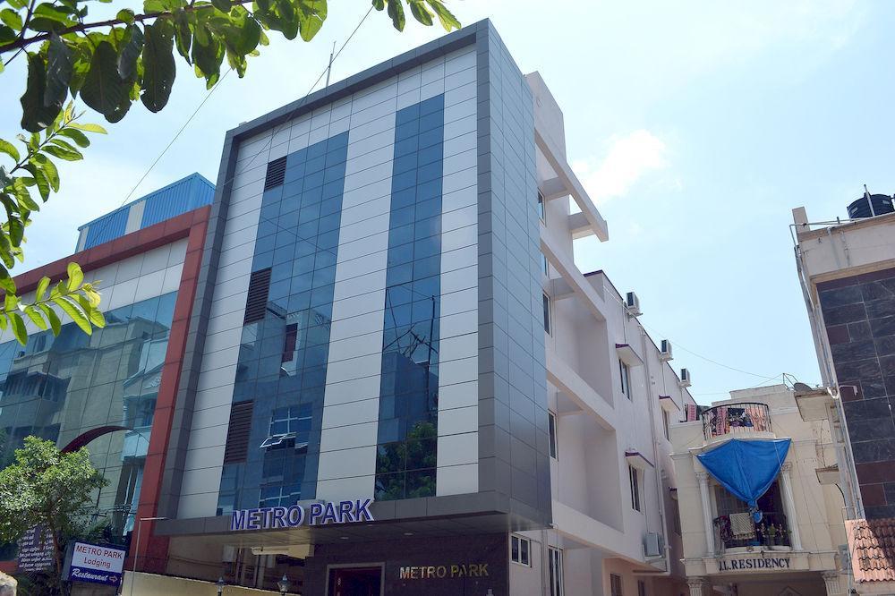 Hotel Metro Park Chennai Zewnętrze zdjęcie