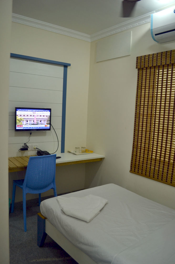 Hotel Metro Park Chennai Zewnętrze zdjęcie